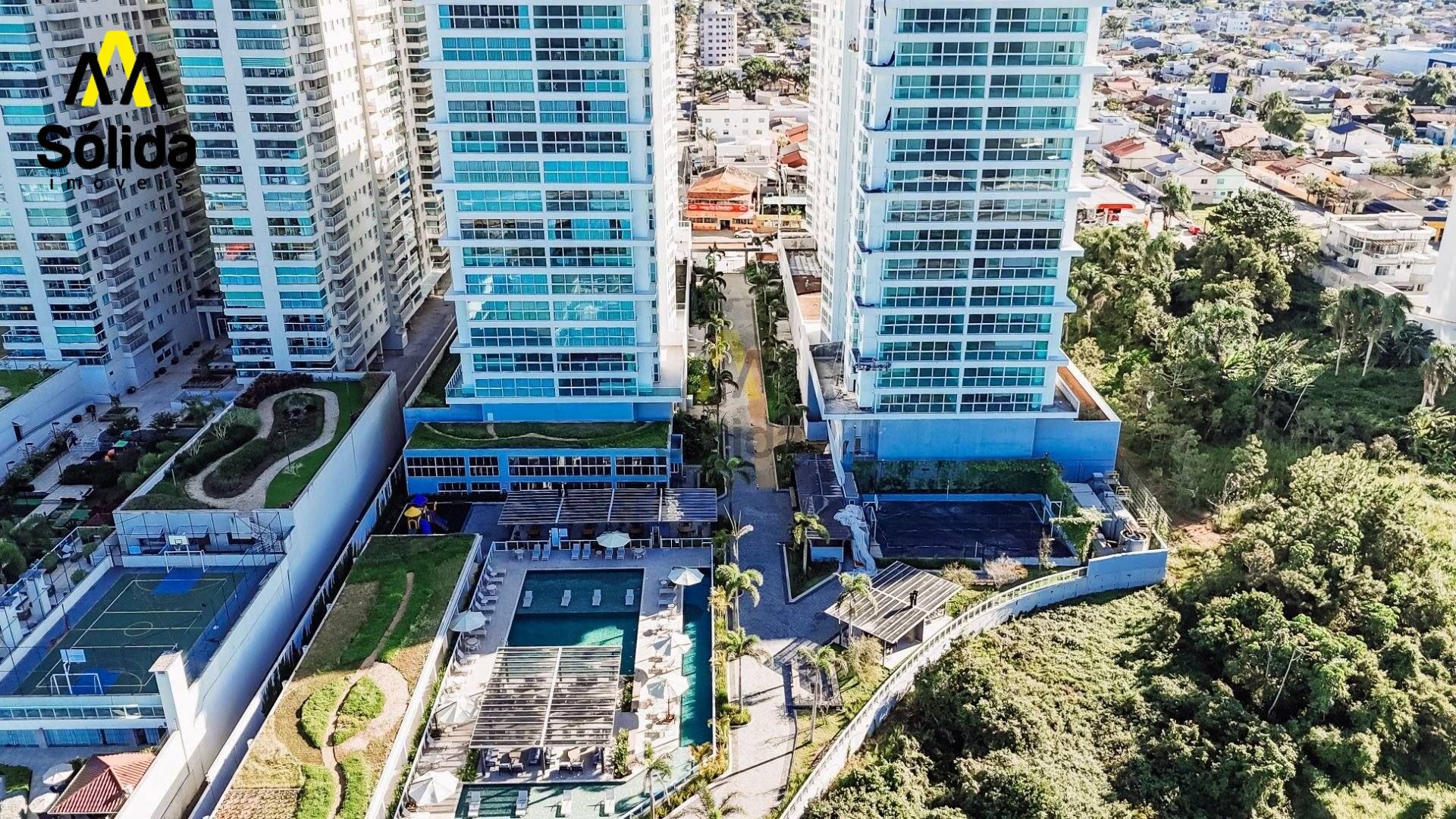 Oportunidade! Apartamento semimobiliado em condomínio completo frente mar. Residencial Al Mare.