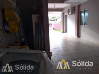 Sobrado para vender com 5 suítes no bairro Centro em Penha