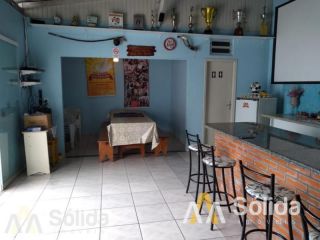 Sobrado para vender com 5 suítes no bairro Centro em Penha