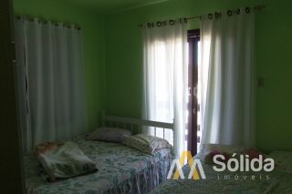 Sobrado com 5 quartos, sendo 1 Suíte no Bairro Centro em Penha