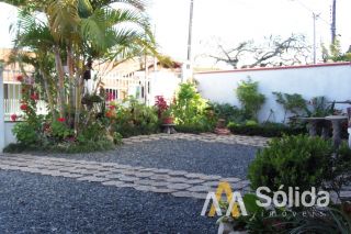 Sobrado com 5 quartos, sendo 1 Suíte no Bairro Centro em Penha