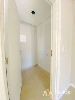 Sobrado Para Vender com 3 quartos no bairro Itacolomi em Balneário Piçarras