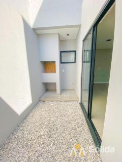 Sobrado Para Vender com 3 quartos no bairro Itacolomi em Balneário Piçarras