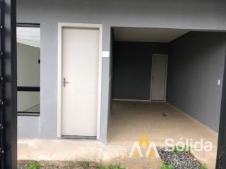 Sobrado à venda, 2 suítes em Balneário Piçarras/SC