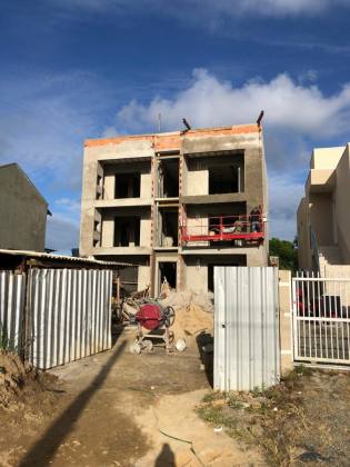 Apartamento Para Vender no Jéssica Paola XVII com 2 quartos 1 suítes no bairro Centro em Penha