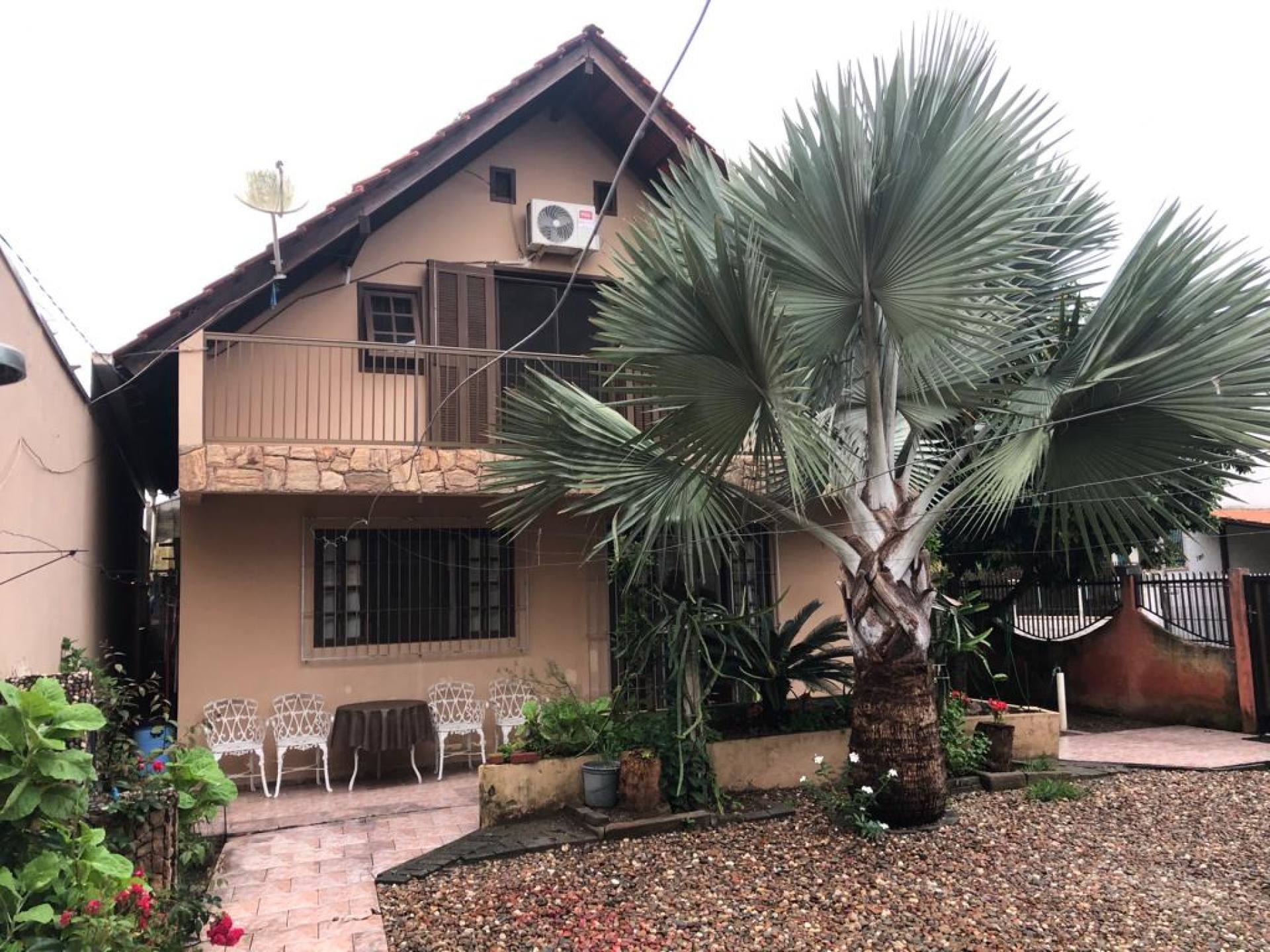 Casa Para Vender com 4 quartos no bairro Armação em Penha