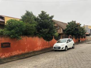 Casa Para Vender com 4 quartos no bairro Armação em Penha