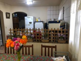 Casa Para Vender com 4 quartos no bairro Armação em Penha
