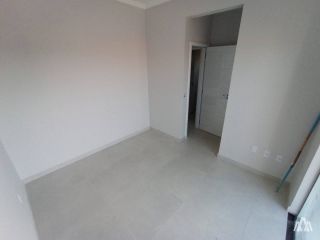 Sobrado Para Vender com 2 quartos e 1 Suíte no bairro Quinta dos Açorianos em Barra Velha