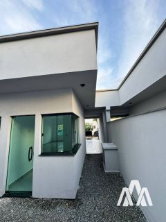 Casa Para Vender com 2 quartos sendo 1 suíte no bairro Itacolomi em Balneário Piçarras