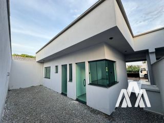 Casa Para Vender com 2 quartos sendo 1 suíte no bairro Itacolomi em Balneário Piçarras