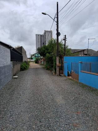 Casa Para Vender com 2 quartos 1 suítes no bairro Centro em Penha