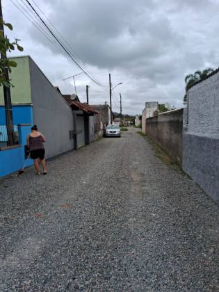 Casa Para Vender com 2 quartos 1 suítes no bairro Centro em Penha