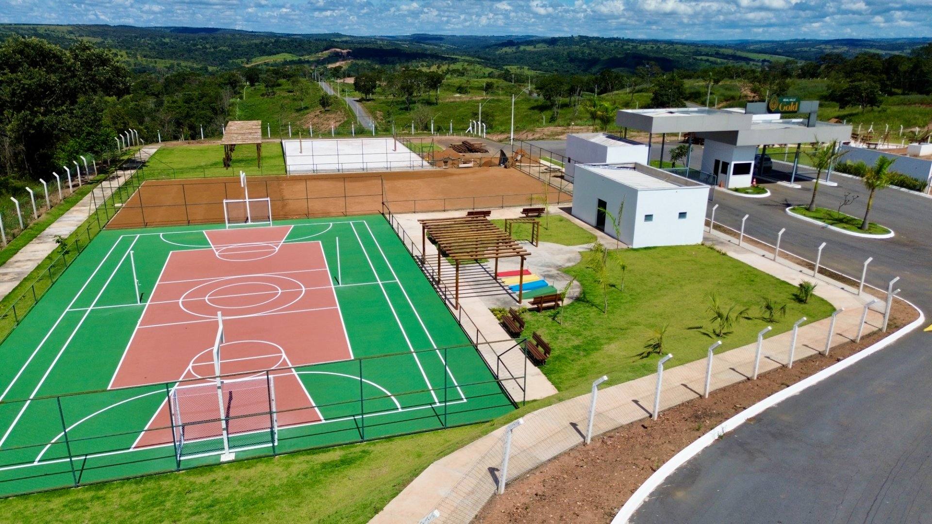 Condomínios de Chácaras de Lazer com Clube Completo no Lago de Corumba 4