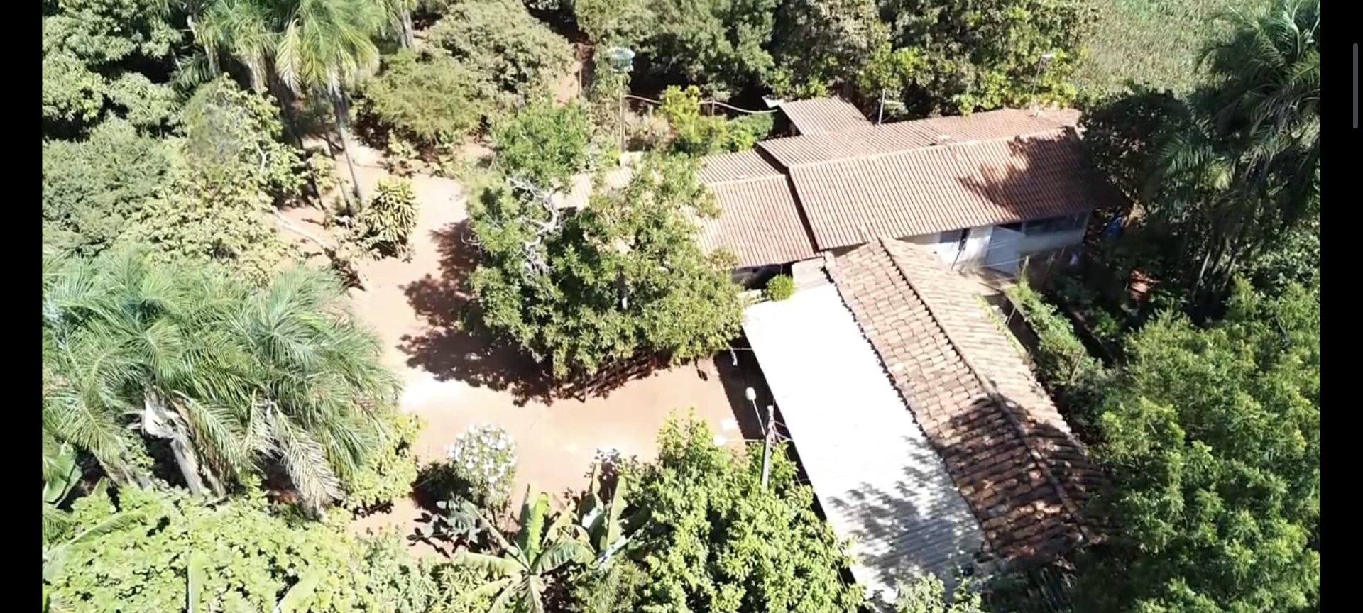 Chácara dos Sonhos de Porteira Fechada um Paraiso em Bela Vista De Goiás