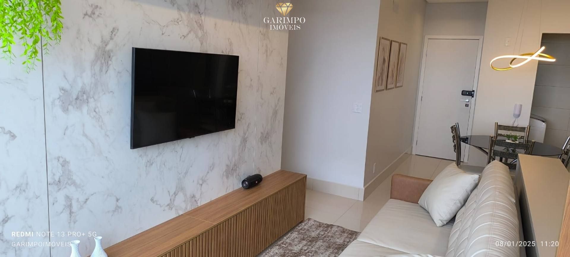 Aluga Apartamento  c/ 3 quartos 1 é suíte Mobiliado  ao Lado do Shopping Flamboyant em Goiânia