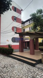 Apartamento na Av. canal 4 Térreo