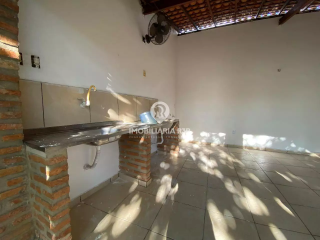 CASA - BAIRRO FÁTIMA, ZONA LESTE