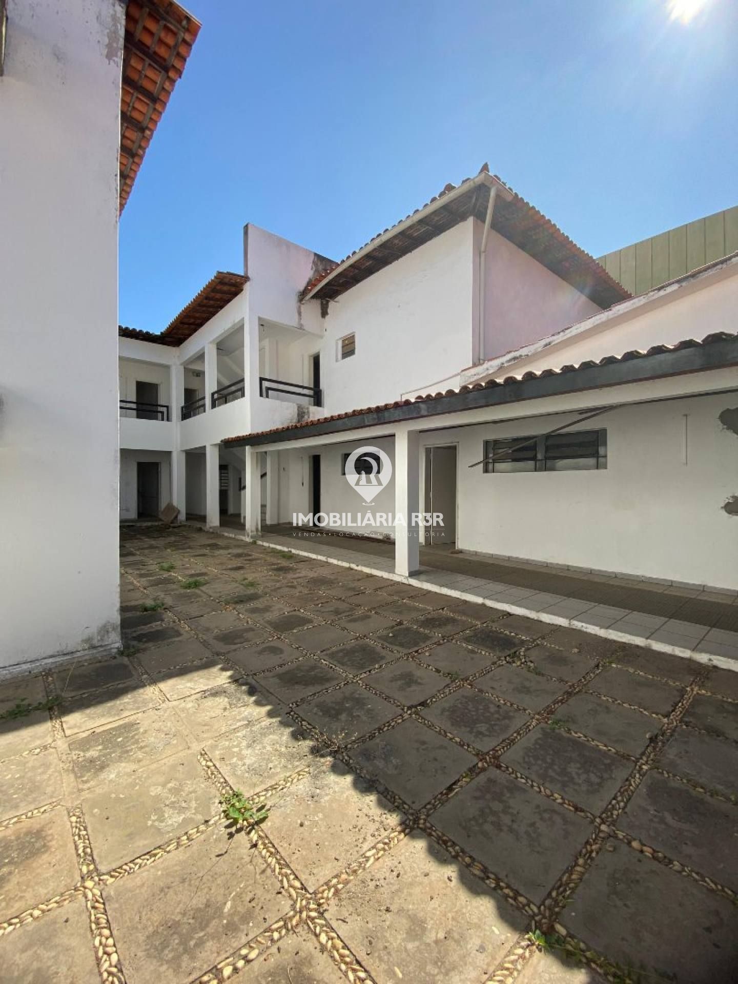 PRÉDIO COMERCIAL - BAIRRO FÁTIMA, ZONA LESTE