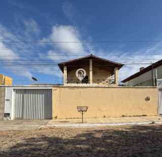 CASA - BAIRRO REIS VELOSO, PARNAÍBA (PI)