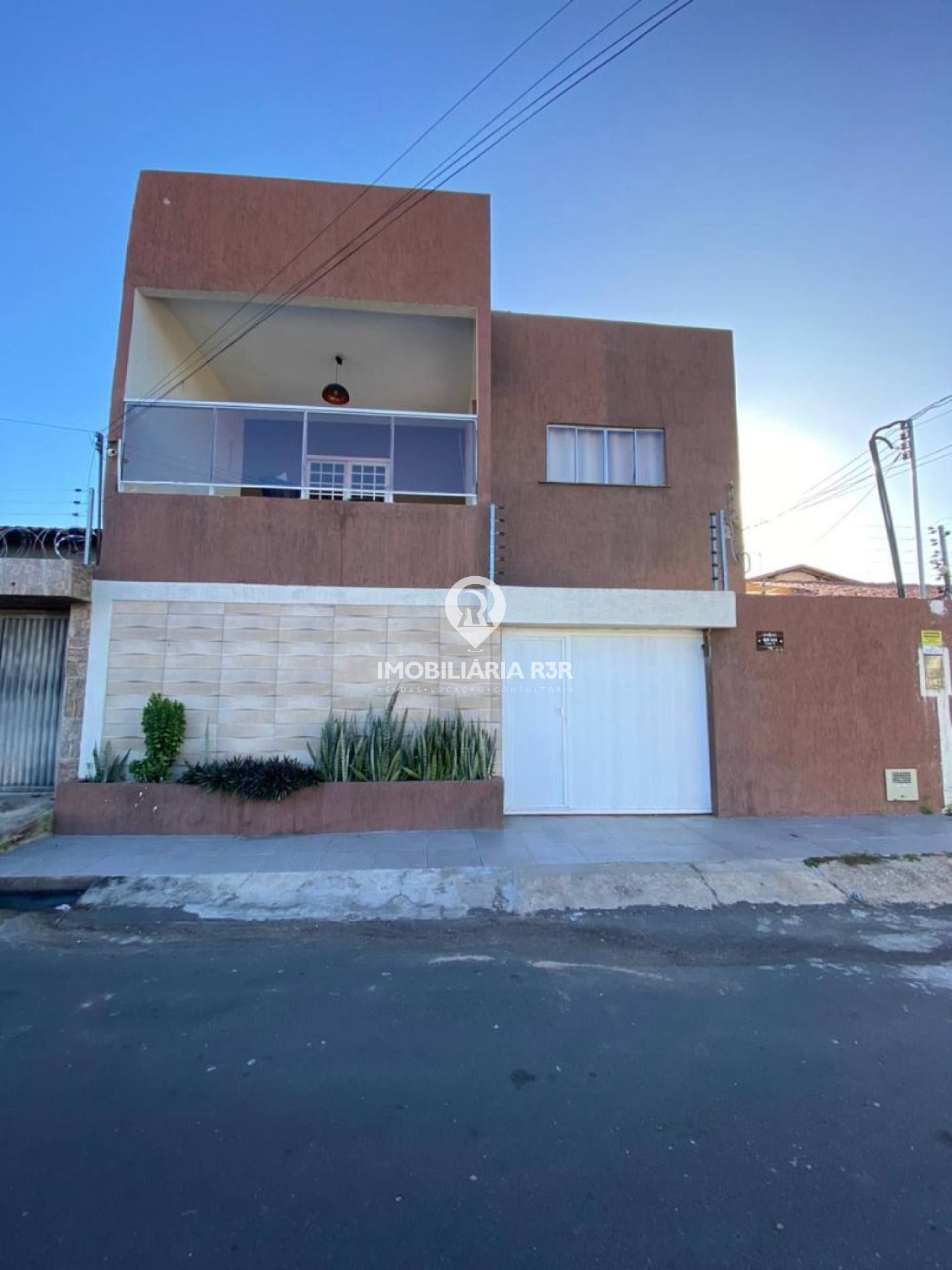 CASA DUPLEX - BAIRRO ITARARÉ, ZONA SUDESTE