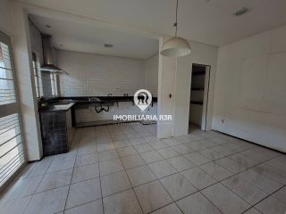 CASA DUPLEX COMERCIAL- BAIRRO HORTO - ZONA LESTE