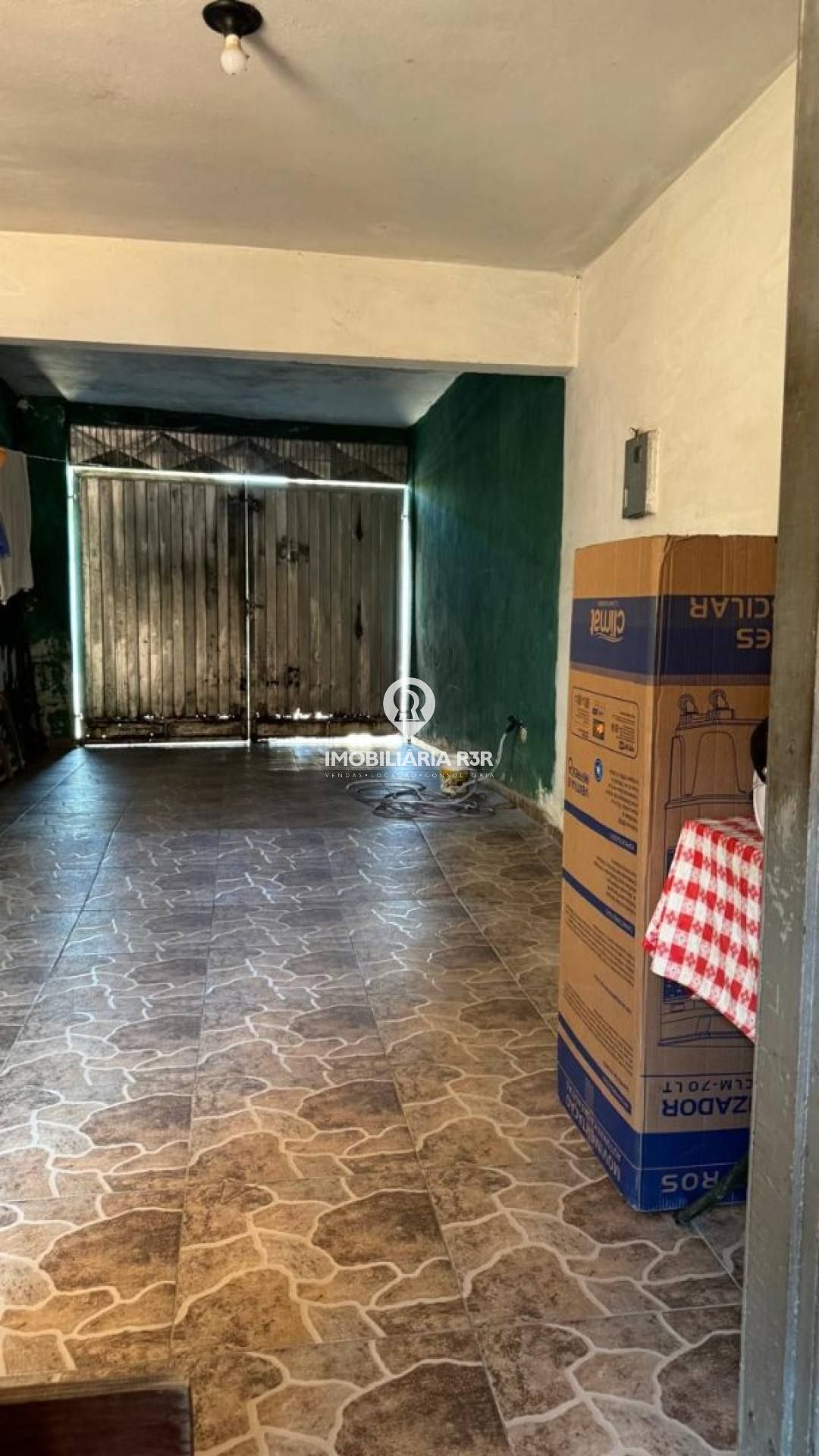 CASA - BAIRRO MARQUÊS DE PARANAGUÁ, ZONA NORTE