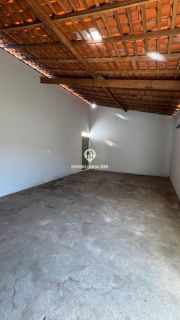 CASA - BAIRRO VALE QUEM TEM, ZONA LESTE