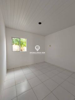 CASA - BAIRRO VALE QUEM TEM, ZONA LESTE