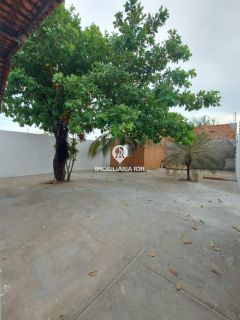 CASA - BAIRRO VALE QUEM TEM, ZONA LESTE