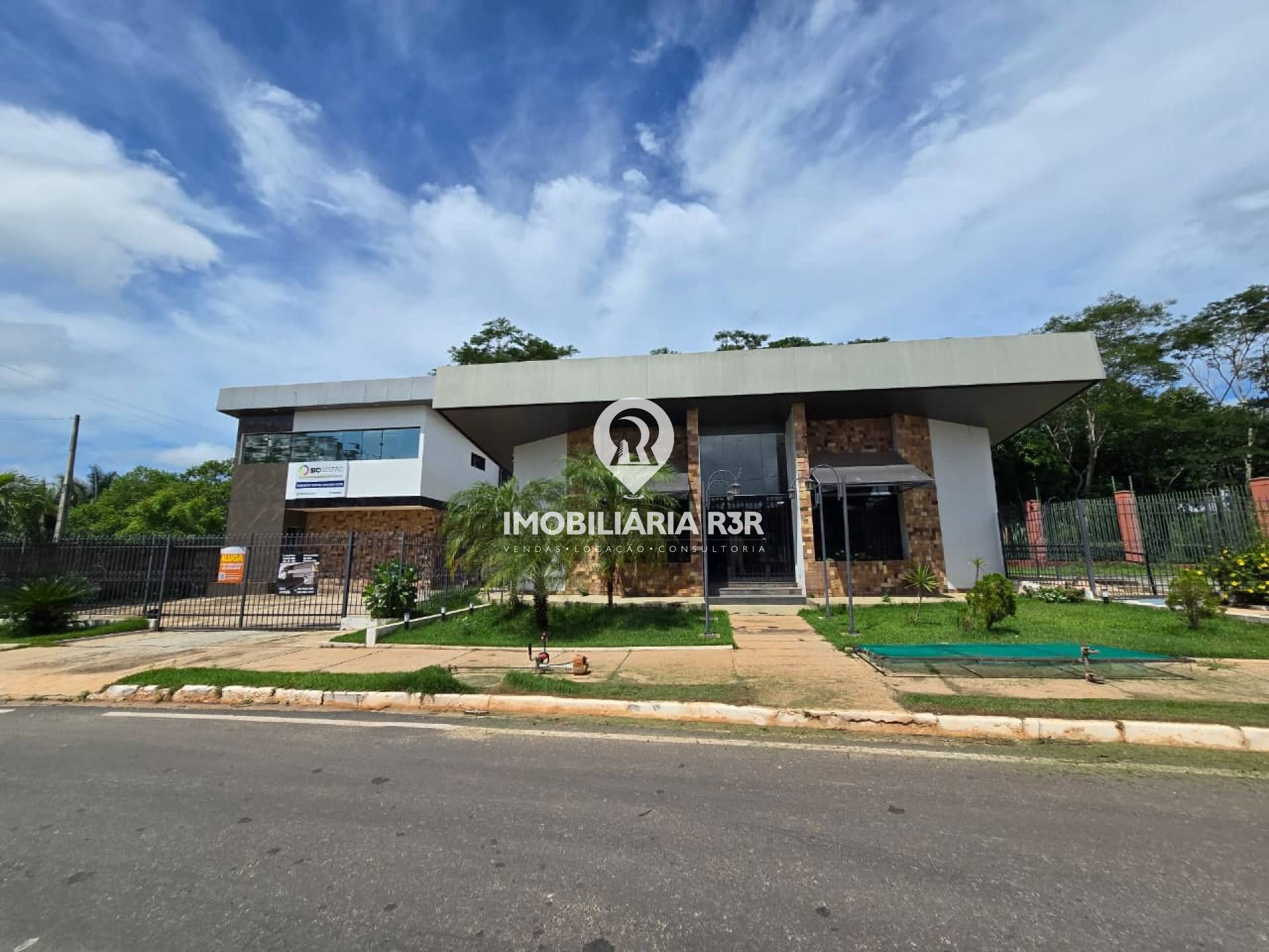 PRÉDIO COMERCIAL - BAIRRO TABAJARAS, ZONA LESTE