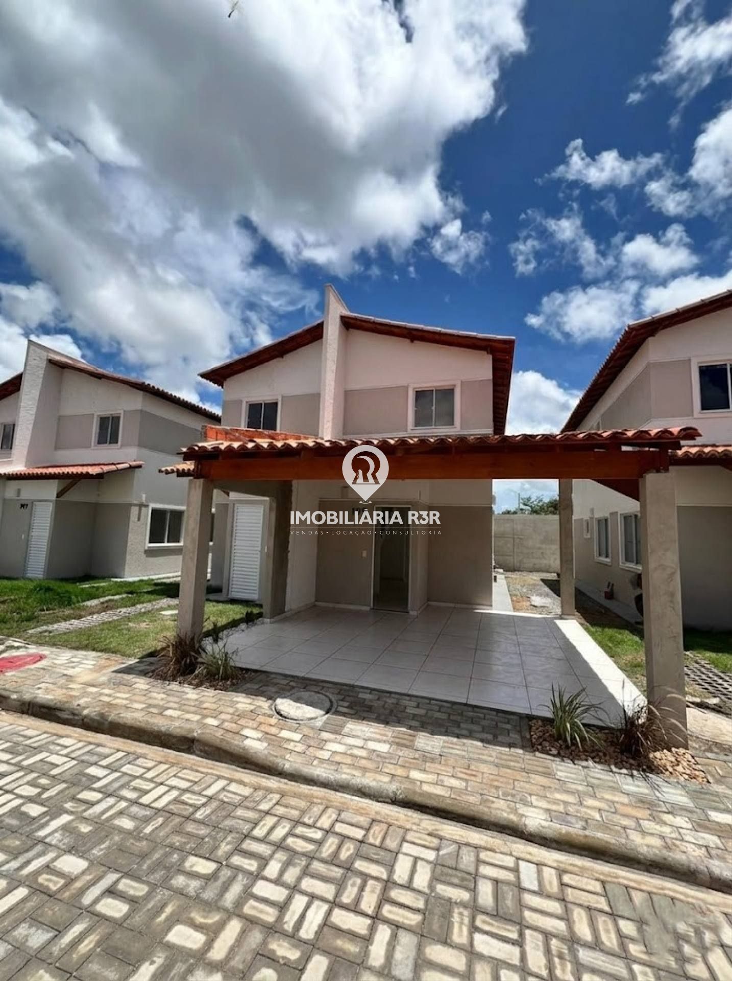 CASA DUPLEX - SÃO BENEDITO, PARNAÍBA (PI)