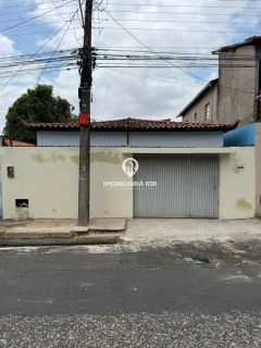 CASA - BAIRRO VALE QUEM TEM, ZONA LESTE