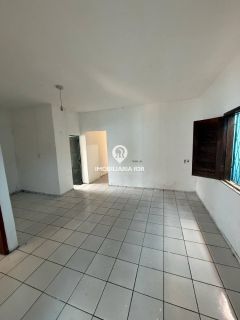 CASA - BAIRRO VALE QUEM TEM, ZONA LESTE