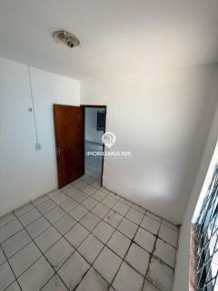 CASA - BAIRRO VALE QUEM TEM, ZONA LESTE