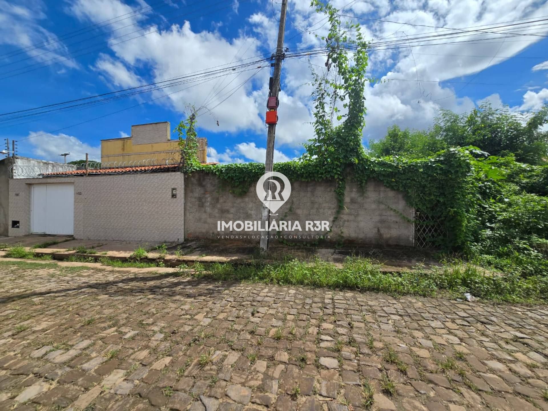 LOTE COMERCIAL - BAIRRO SATÉLITE, ZONA LESTE