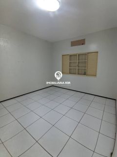 CASA - BAIRRO PIRAJÁ, ZONA NORTE