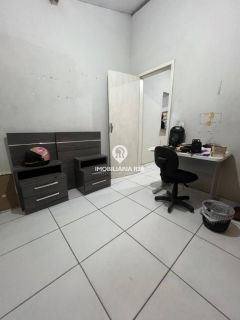CASA COM PONTO COMERCIAL - BAIRRO PIAUÍ - PARNAÍBA - PI