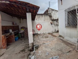 CASA – BAIRRO PARQUE PIAUÍ, ZONA SUL