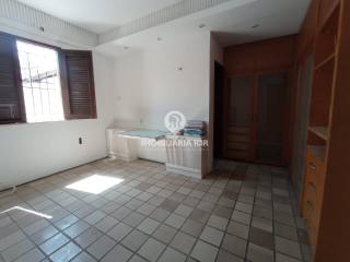 CASA - BAIRRO SÃO CRISTÓVÃO, ZONA LESTE