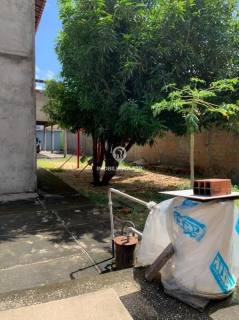 CASA - BAIRRO LOURIVAL PARENTE, ZONA SUL