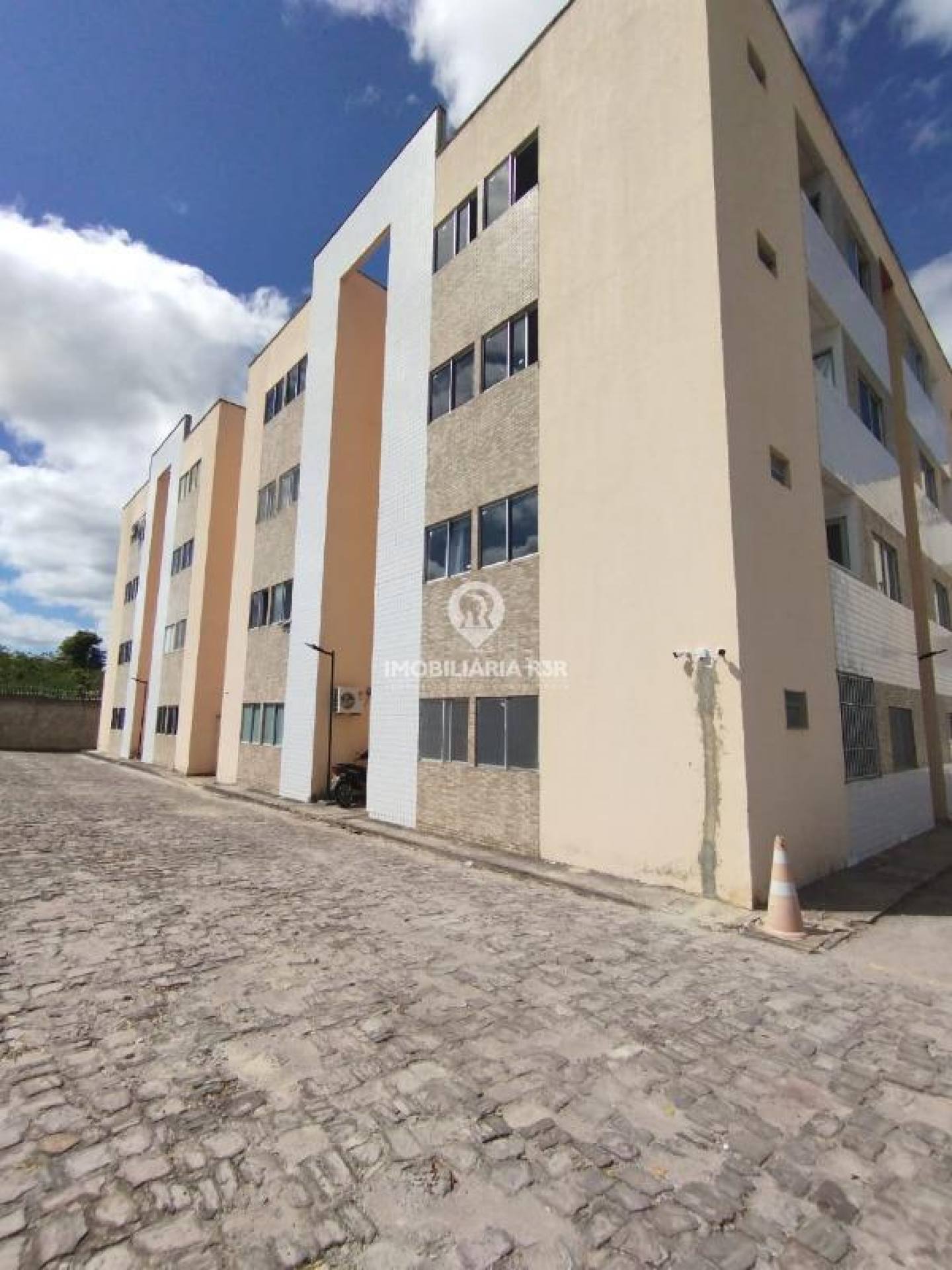 APARTAMENTO - BAIRRO URUGUAI, ZONA LESTE