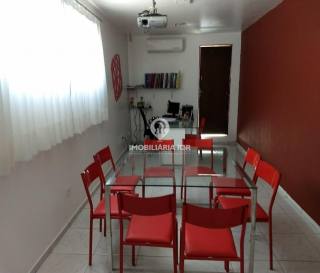 CASA RESIDENCIAL / COMERCIAL - BAIRRO FÁTIMA, ZONA LESTE