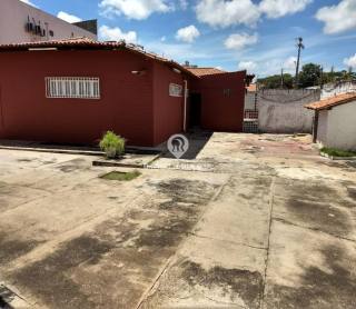 CASA RESIDENCIAL / COMERCIAL - BAIRRO FÁTIMA, ZONA LESTE