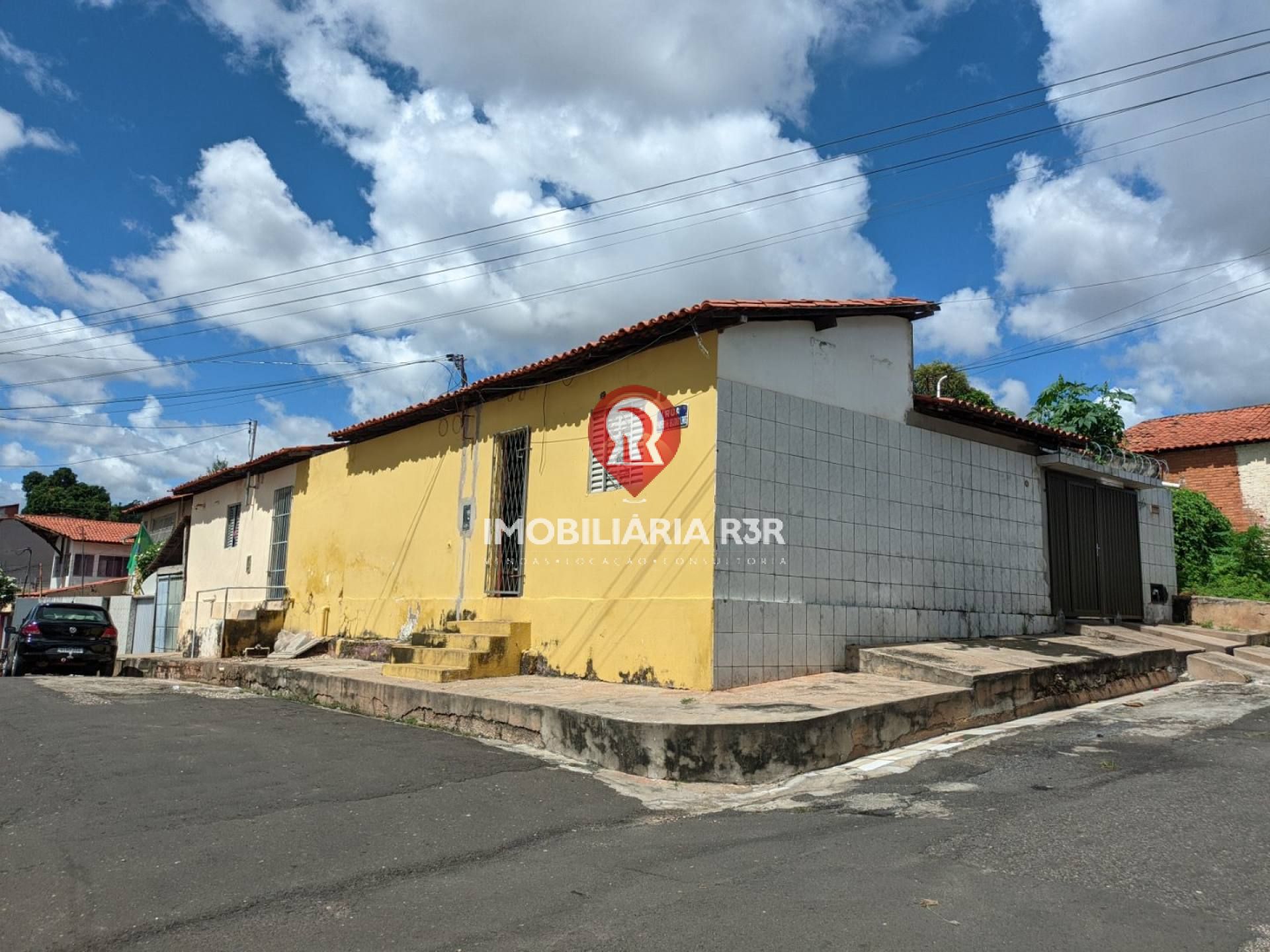 CASA - BAIRRO MONTE CASTELO, ZONA SUL