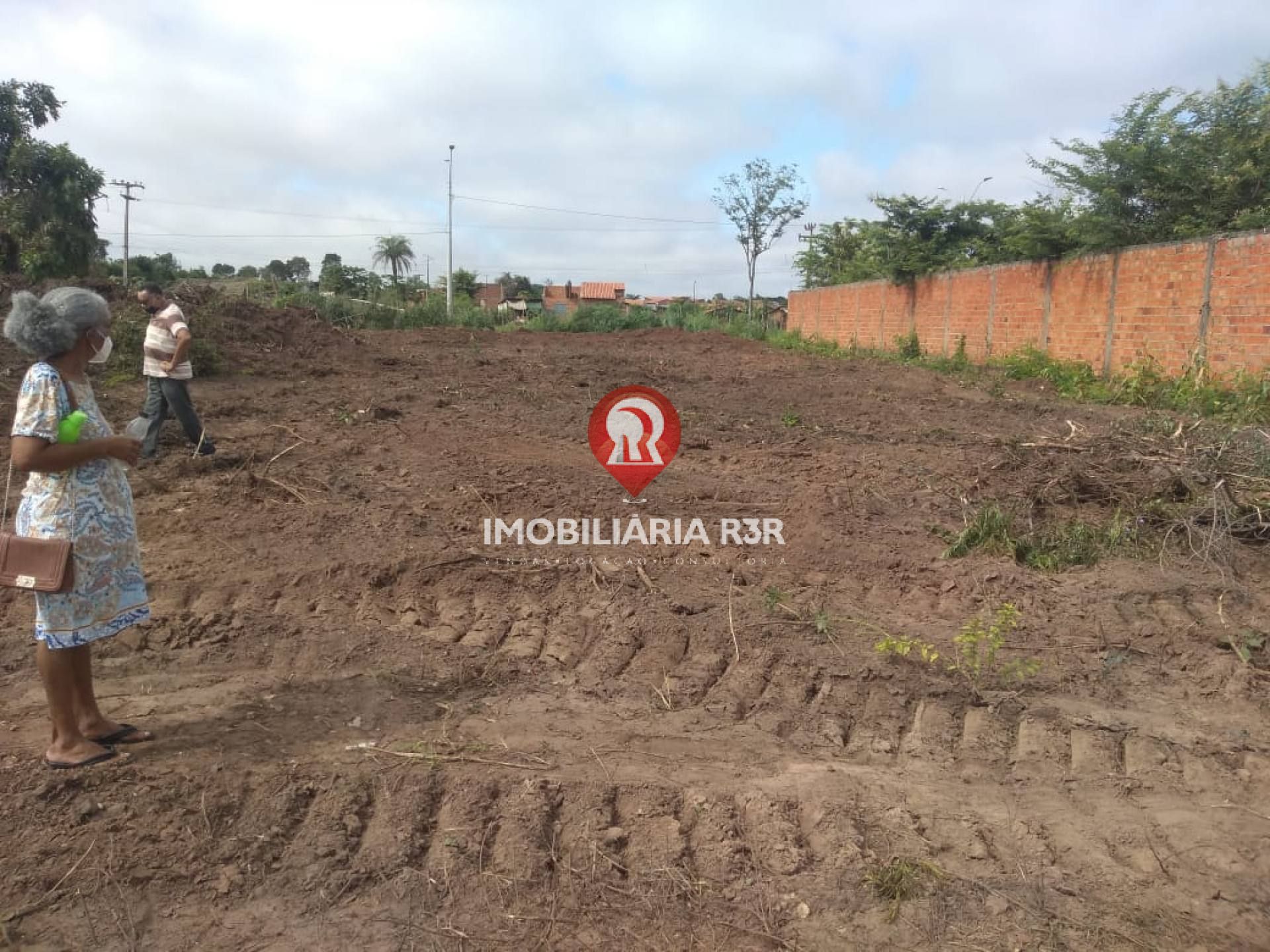 LOTE - BAIRRO MORROS, ZONA LESTE