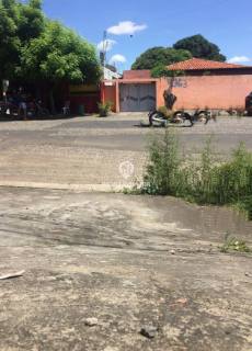 CASA / PONTO COMERCIAL – BAIRRO ITAPERU, ZONA NORTE