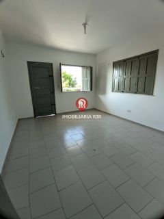 CASA DÚPLEX – BAIRRO LOURIVAL PARENTE, ZONA SUL