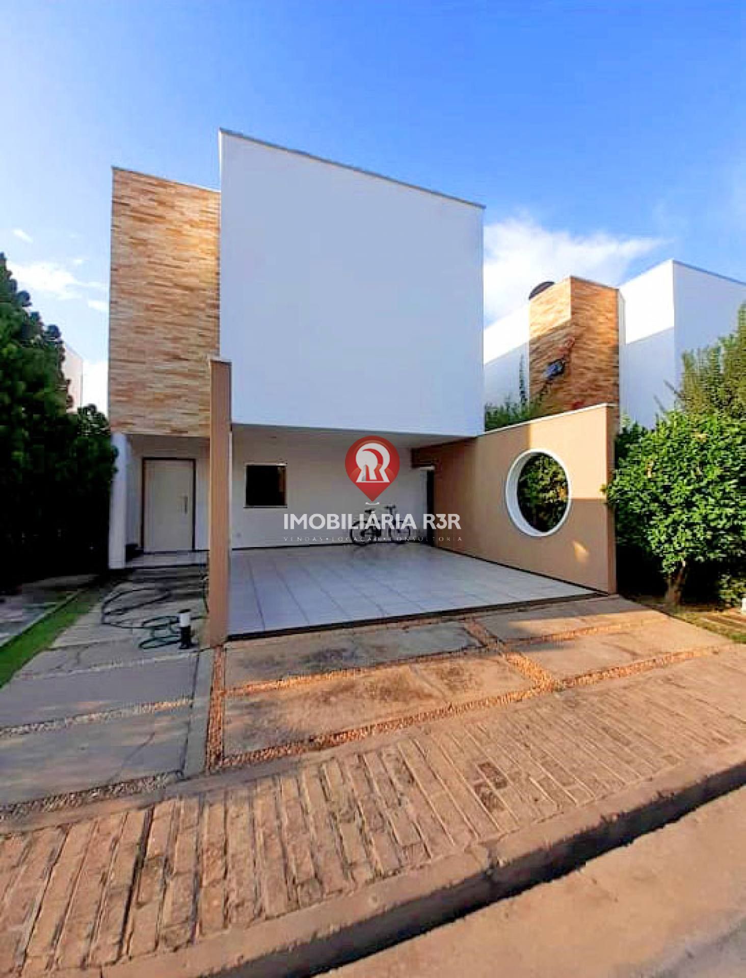 CASA DÚPLEX - BAIRRO MORROS, ZONA LESTE