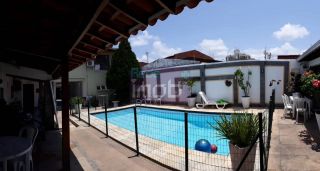 Casa na Farolândia com piscina